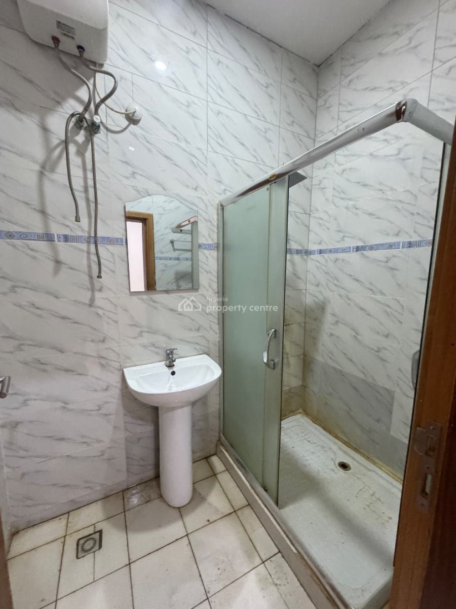 3bedroom Flat on The Ground Floor Suitable for Mixed Used., Oniru, Victoria Island (vi), Lagos, Flat / Apartment for Rent