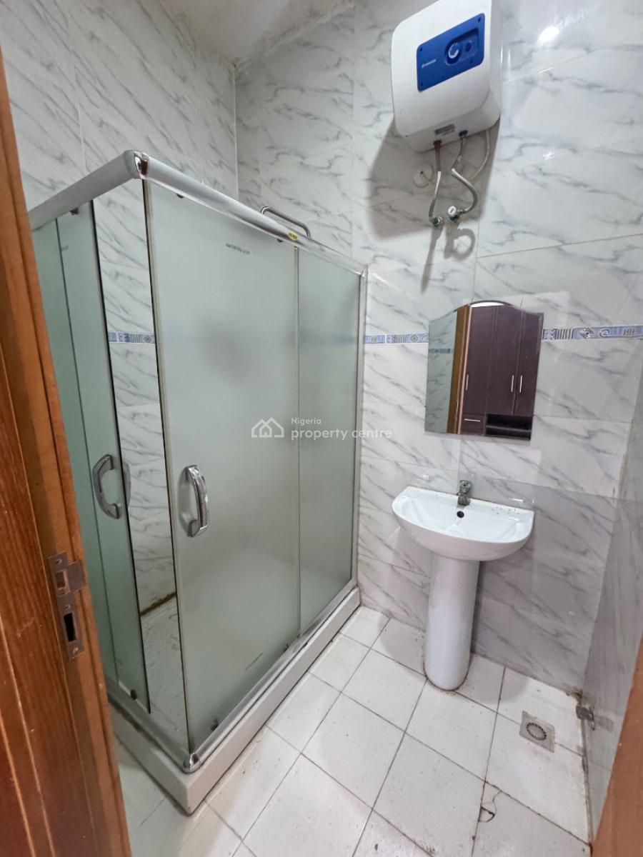 3bedroom Flat on The Ground Floor Suitable for Mixed Used., Oniru, Victoria Island (vi), Lagos, Flat / Apartment for Rent