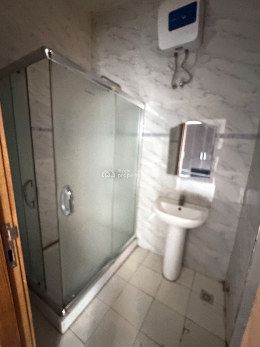 3bedroom Flat on The Ground Floor Suitable for Mixed Used., Oniru, Victoria Island (vi), Lagos, Flat / Apartment for Rent
