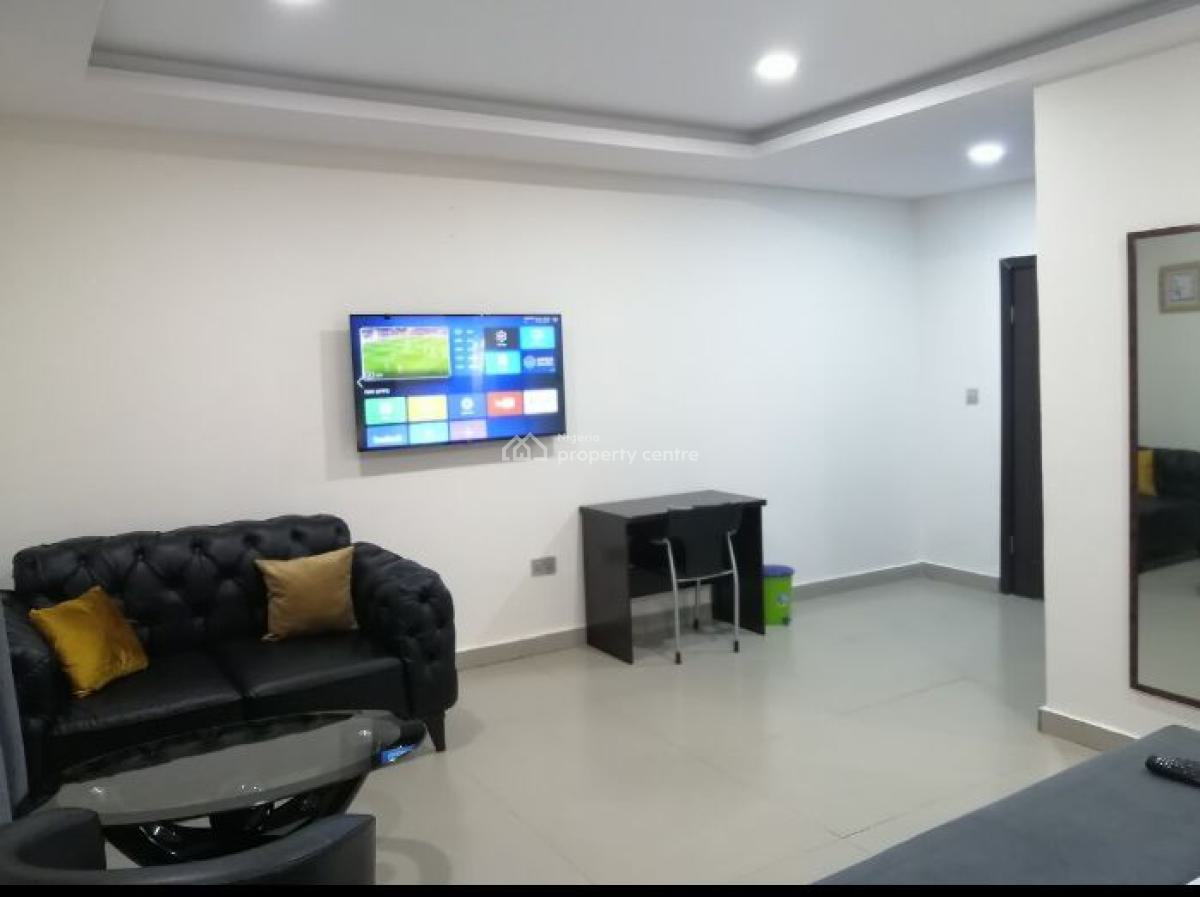 Luxurious Living Room, Ikeja, Lagos, Self Contain (single Rooms) Short Let