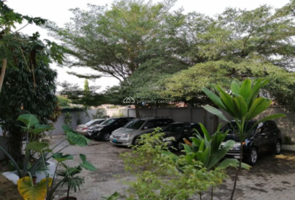 Luxurious Living Room, Ikeja, Lagos, Self Contain (single Rooms) Short Let