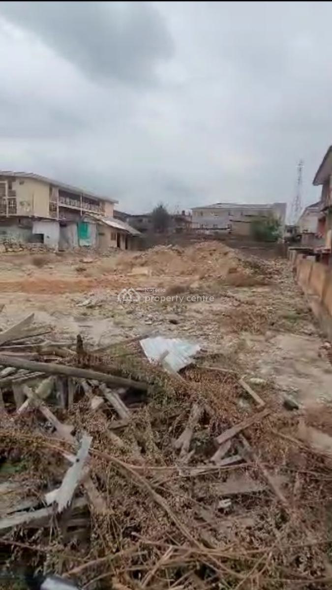Corner Piece Dry Land Fence Round with Good Title, Sholuyi, Gbagada, Lagos, Residential Land for Sale