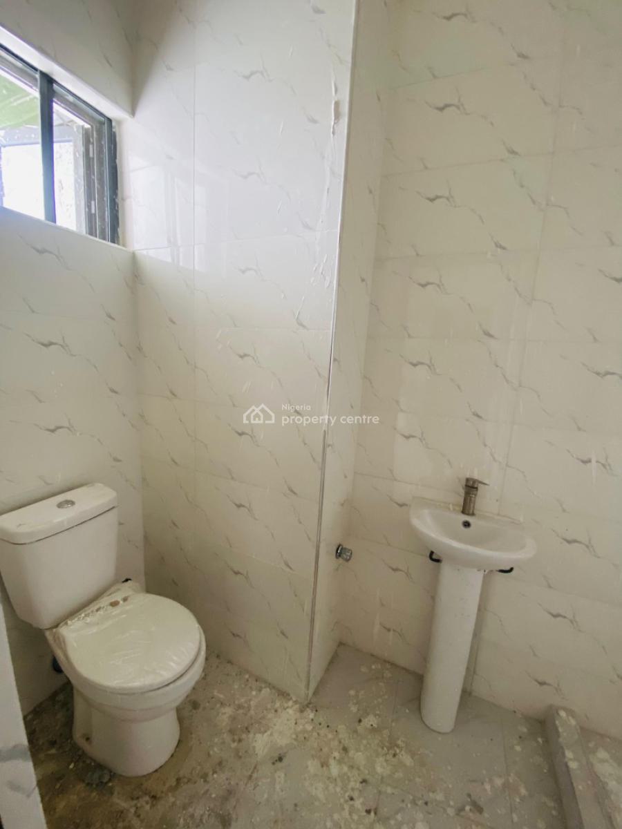 Spacious 3 Bedroom Apartment, Ogombo, Ajah, Lagos, Flat / Apartment for Sale
