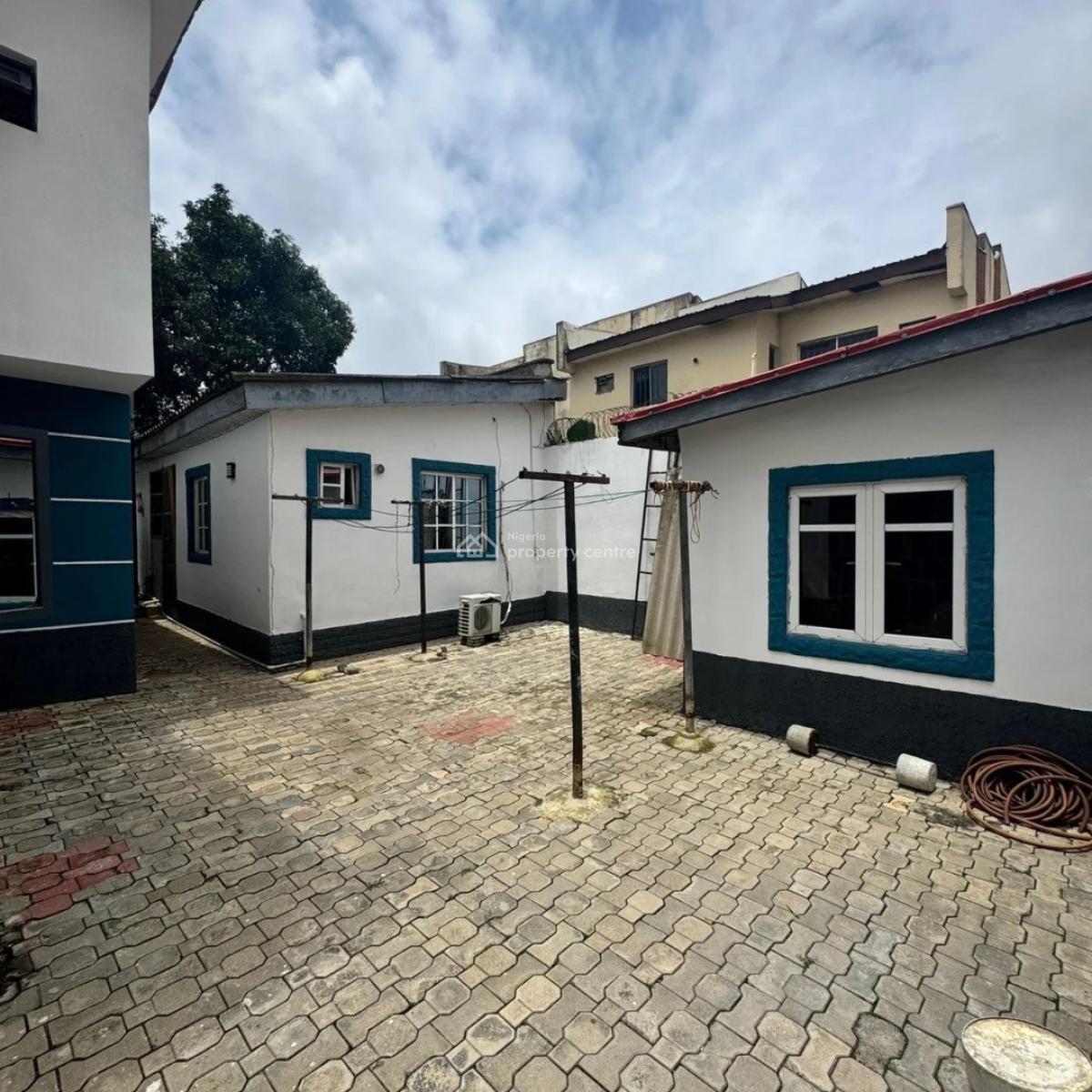 4 Bedrooms Semi Detached Duplex with One Bedroom Guest Suite, Kado, Abuja, Semi-detached Duplex for Sale