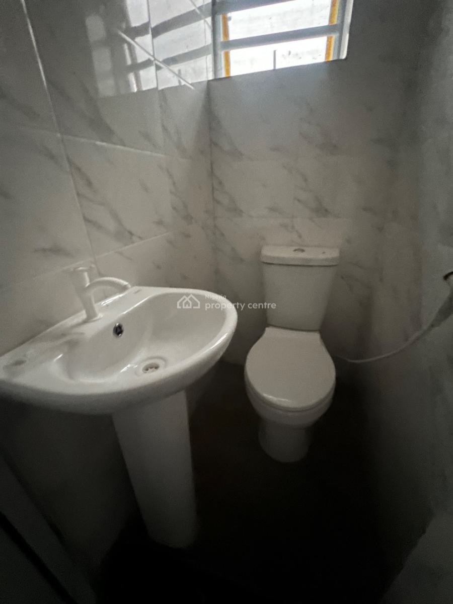 Brand New Spacious 2 Bedroom Apartment, Silverland Estate, Sangotedo, Ajah, Lagos, Flat / Apartment for Rent