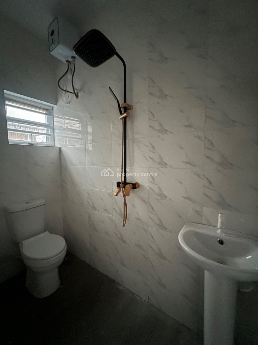 Brand New Spacious 2 Bedroom Apartment, Silverland Estate, Sangotedo, Ajah, Lagos, Flat / Apartment for Rent