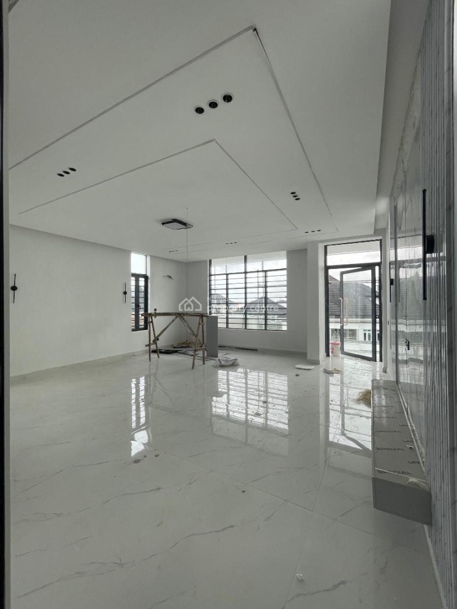 The Luxurious 5 Bedrooms Home, Chevron, Lekki, Lagos, Detached Duplex for Sale