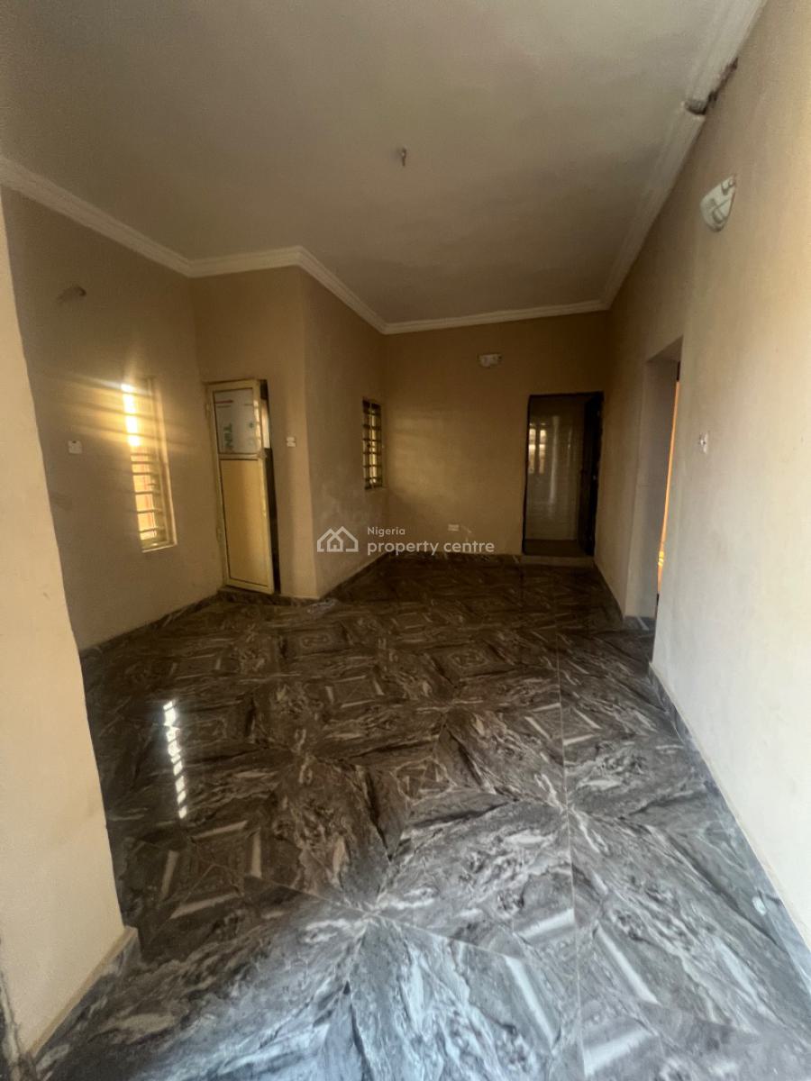 Spacious 2 Bedroom Apartment, Lekki Scheme 2, Ogombo, Ajah, Lagos, Flat / Apartment for Rent