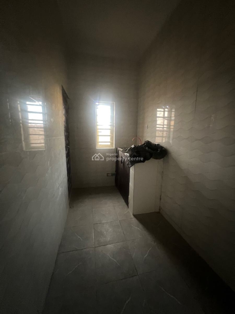 Spacious 2 Bedroom Apartment, Lekki Scheme 2, Ogombo, Ajah, Lagos, Flat / Apartment for Rent