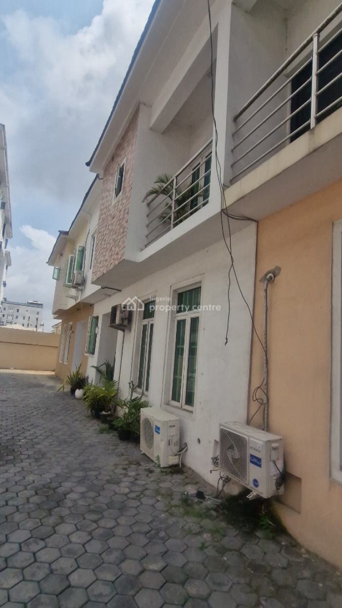 Neatly Renovated 2 Bedroom Flat, House on The Rock Road, Ikate Elegushi, Lekki, Lagos State., Ikate Elegushi, Lekki, Lagos, Flat / Apartment for Rent