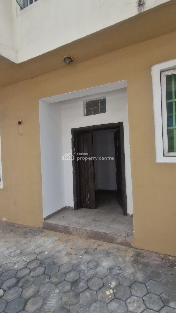 Neatly Renovated 2 Bedroom Flat, House on The Rock Road, Ikate Elegushi, Lekki, Lagos State., Ikate Elegushi, Lekki, Lagos, Flat / Apartment for Rent