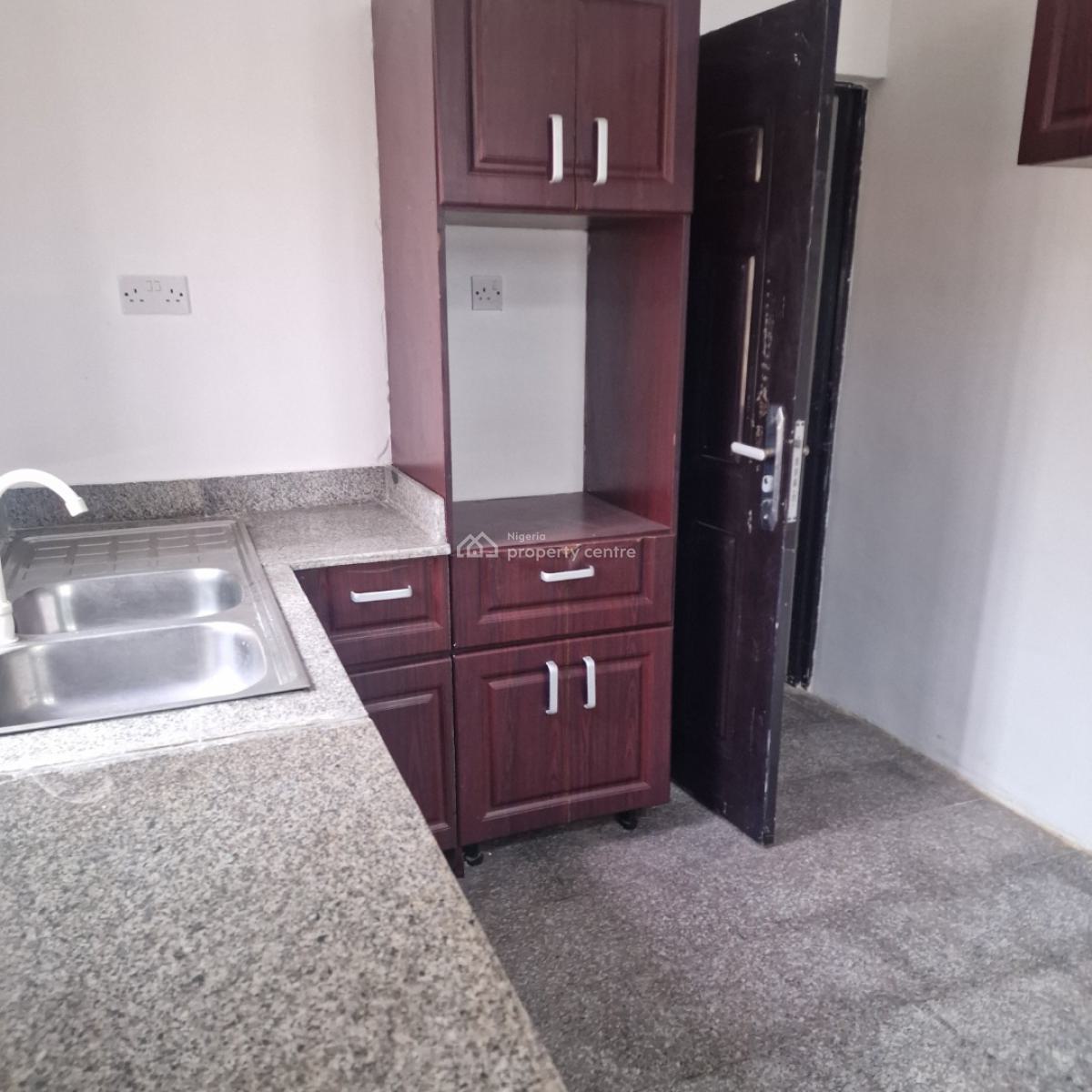 Neatly Renovated 2 Bedrooms Flat, House on The Rock Road, Ikate Elegushi, Lekki, Lagos, Flat / Apartment for Rent