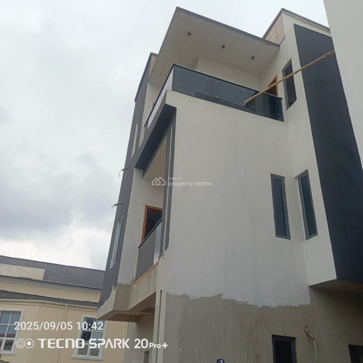4 Bedrooms Semi Detached Duplex, Behind Road Safety, Ojodu, Lagos, Semi-detached Duplex for Sale
