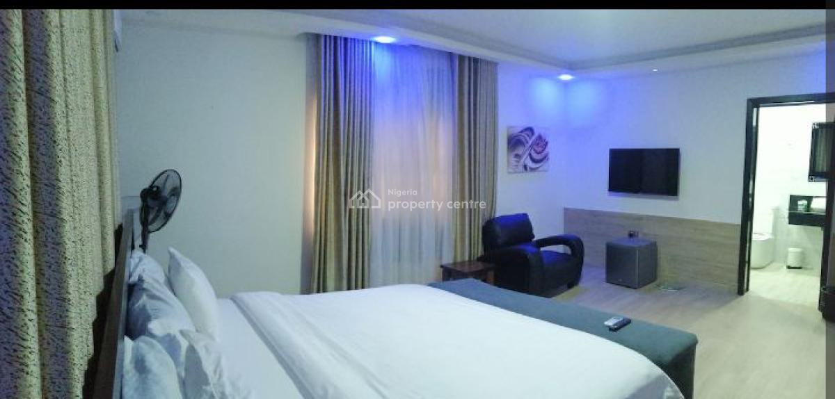 Cozy Haven, Ikeja, Lagos, Mini Flat (room and Parlour) Short Let