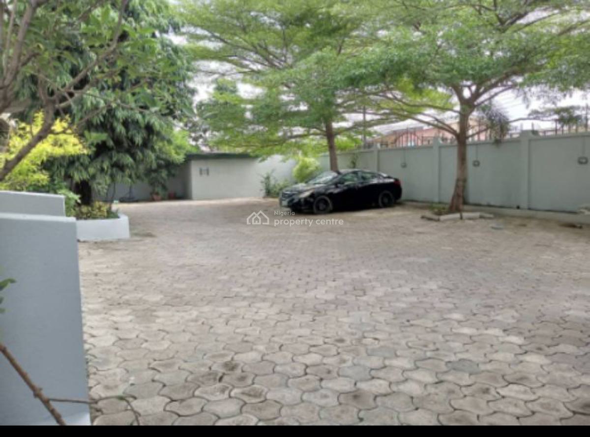 Cozy Haven, Ikeja, Lagos, Mini Flat (room and Parlour) Short Let