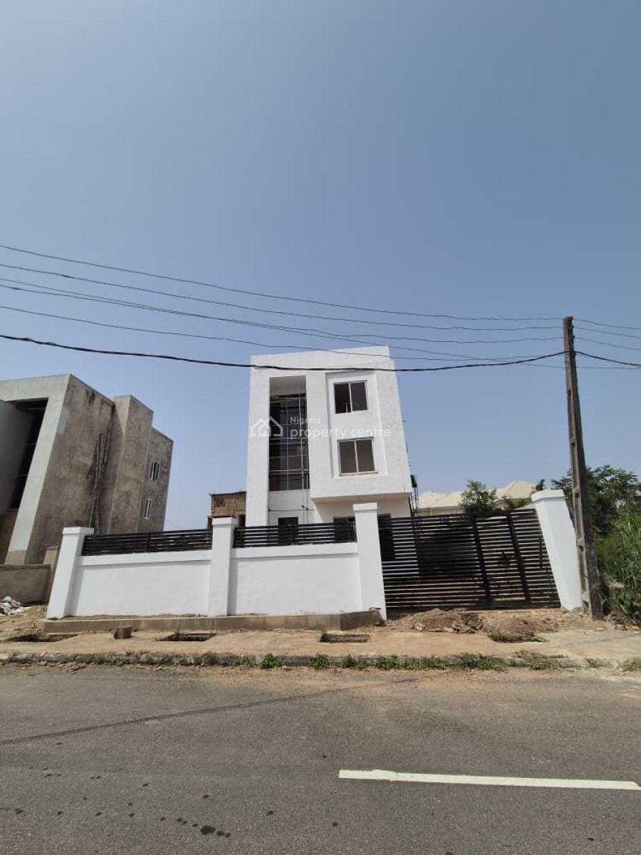 Modern & Exquisitely Detailed 4-bedroom Penthouse (triplex), Two Livin, Kolapo Ishola Gra Akobo, Akobo, Ibadan, Oyo, Detached Duplex for Sale