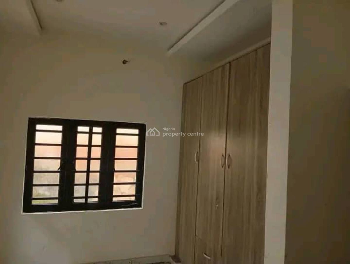 Spacious and Lovely 2 Bedroom Apartment, Gra Phase 1, Magodo, Lagos, Flat / Apartment for Rent