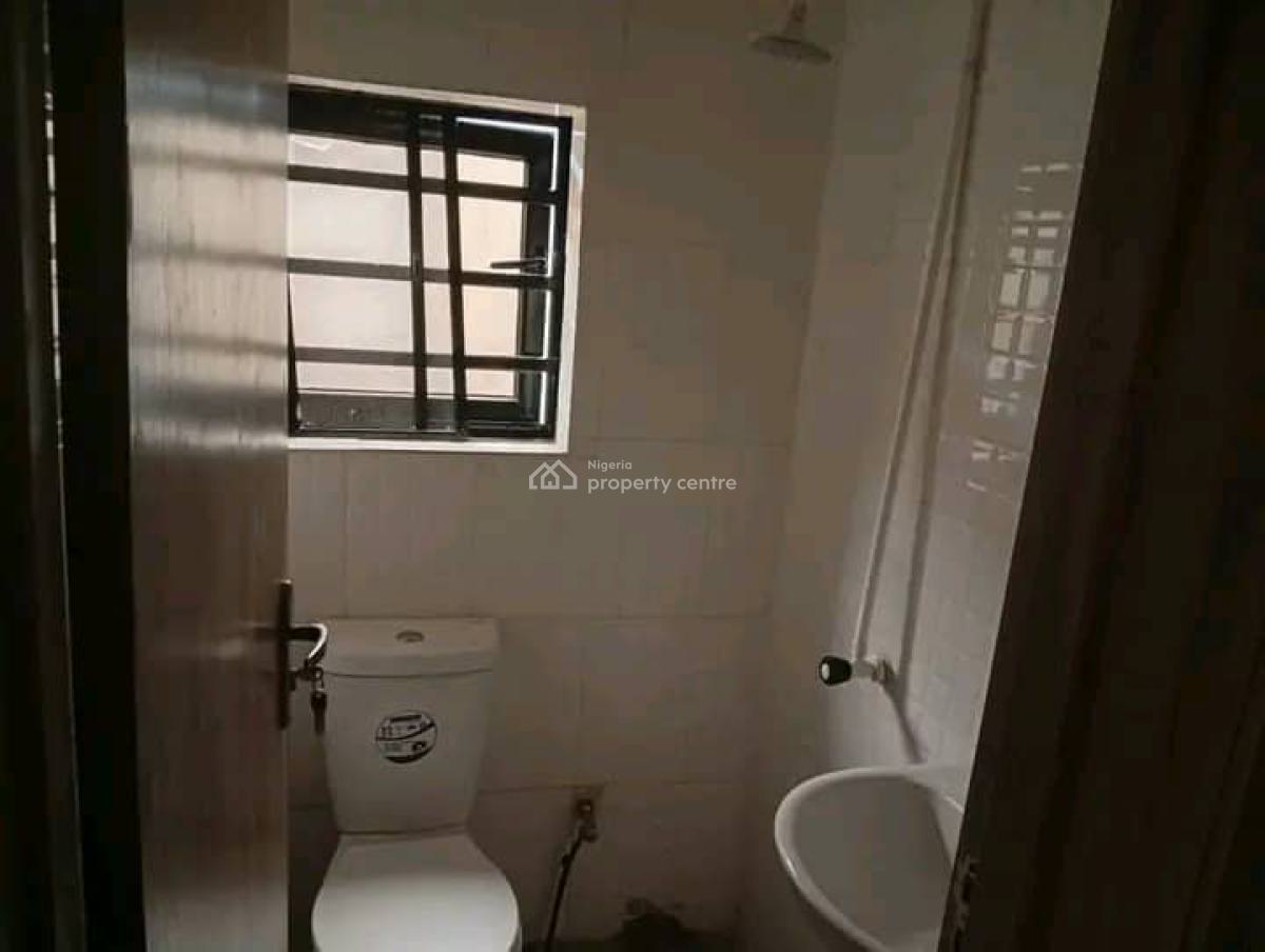 Spacious and Lovely 2 Bedroom Apartment, Gra Phase 1, Magodo, Lagos, Flat / Apartment for Rent
