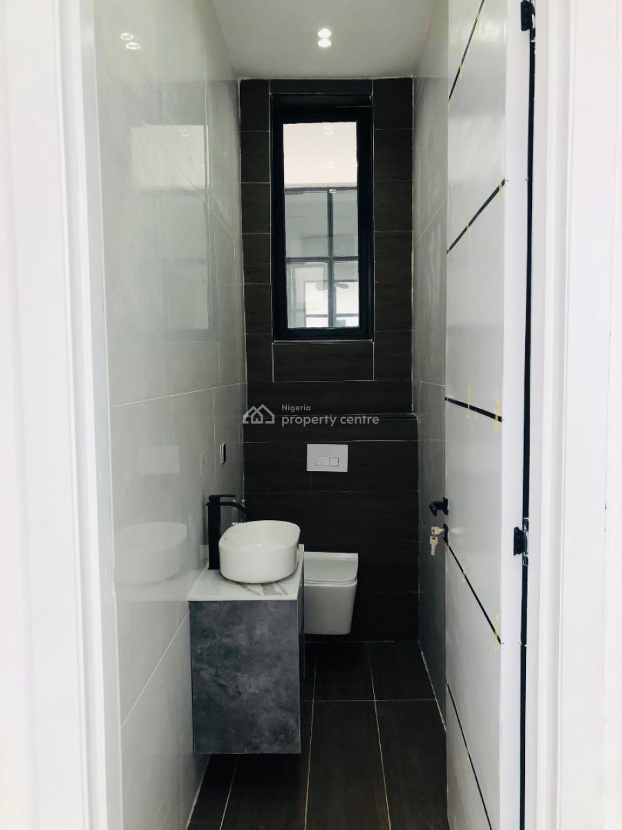 Classic 5 Bedroom Home in Oral Estate Lekki, Oral Estate, Lekki, Lagos, Detached Duplex for Sale