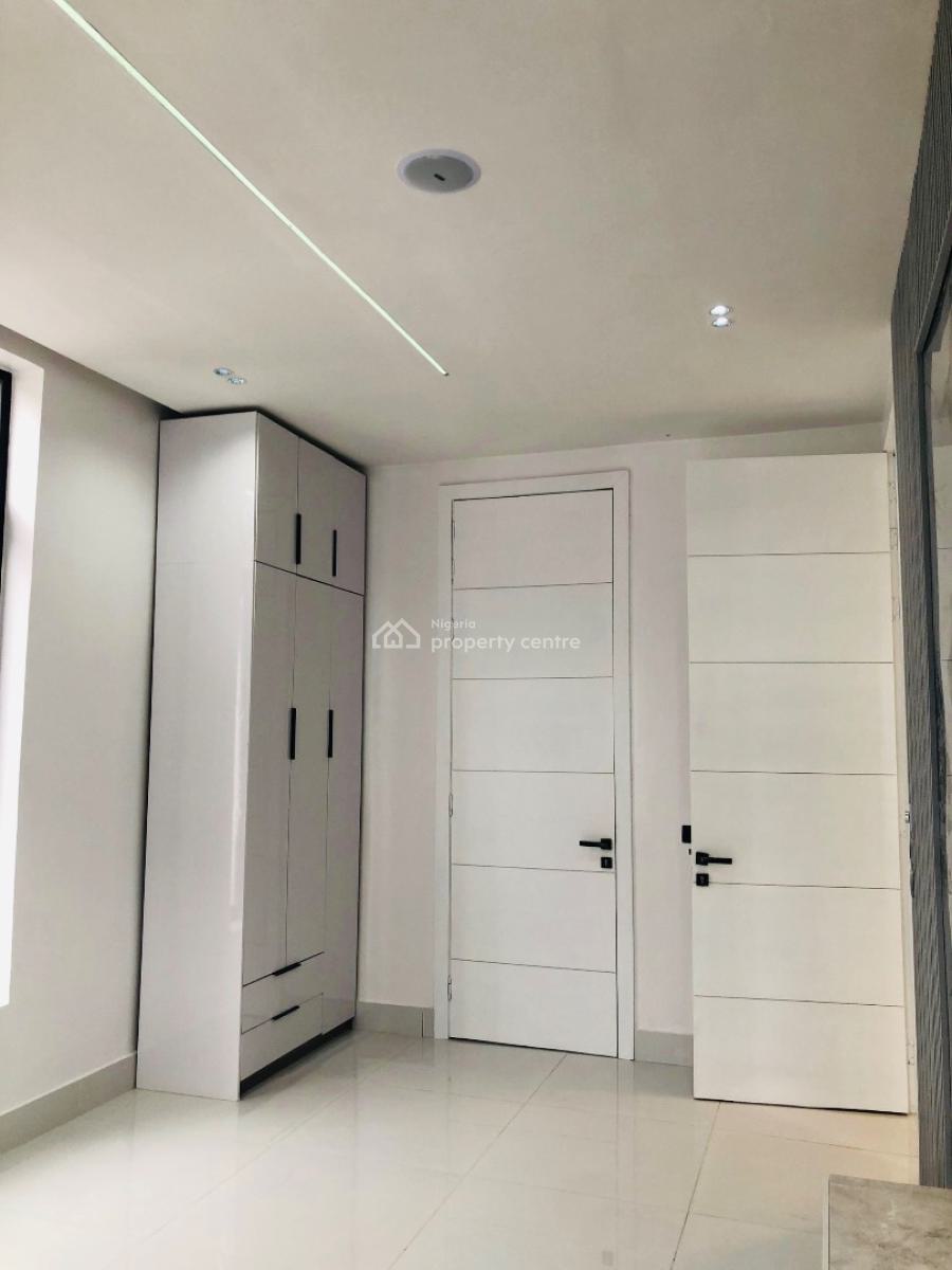 Classic 5 Bedroom Home in Oral Estate Lekki, Oral Estate, Lekki, Lagos, Detached Duplex for Sale