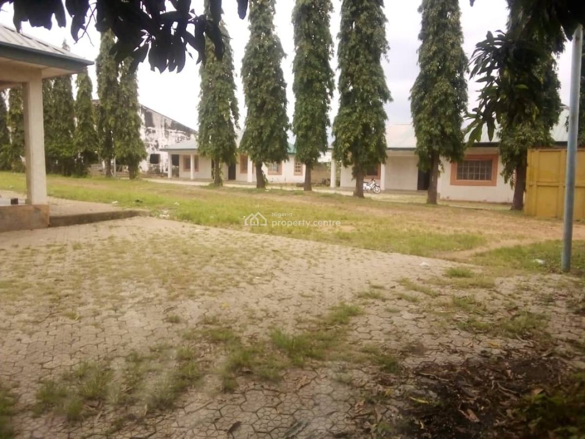 Large Commercial Complex, Along Kabba/okene Expressway, Felele. 1 Min From Ful, Lokoja, Kogi, Commercial Property for Sale