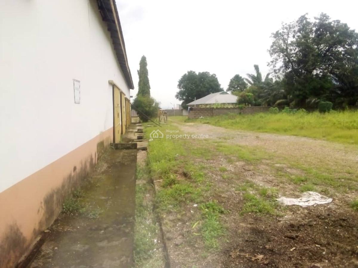 Large Commercial Complex, Along Kabba/okene Expressway, Felele. 1 Min From Ful, Lokoja, Kogi, Commercial Property for Sale
