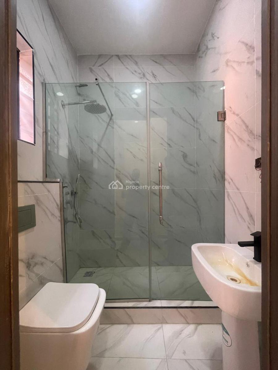 Beautifully Built 4 Bedroom Terrace Duplex with Gym, Exclusively Built Home with Gym and Bq in a Secured Neighborhood, Lekki Phase 1, Lekki, Lagos, Terraced Duplex for Sale