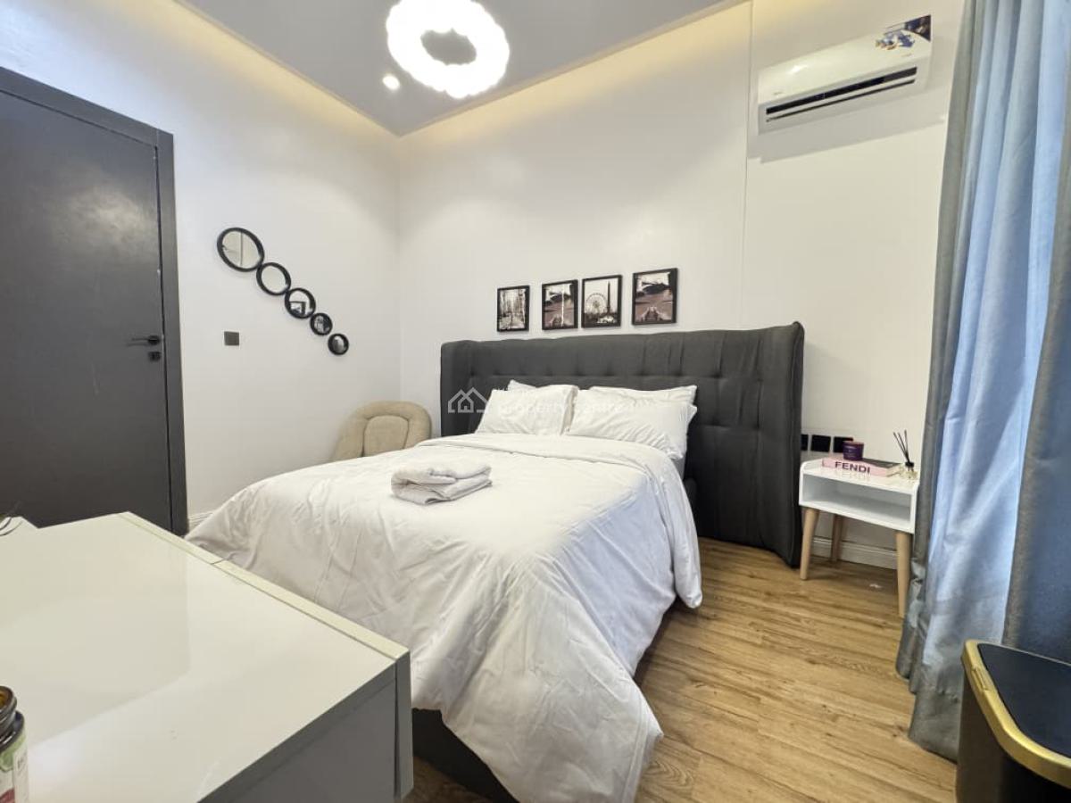 Luxury 3bedroom with Ps5 & Swimming Pool, Lekki, Lekki Phase 1, Lekki, Lagos, Flat / Apartment Short Let
