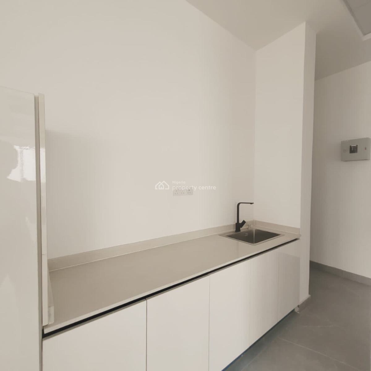 Office Space at Lekki Phase 1, Admiralty Road, Lekki Phase 1, Lekki, Lagos, Office Space for Rent