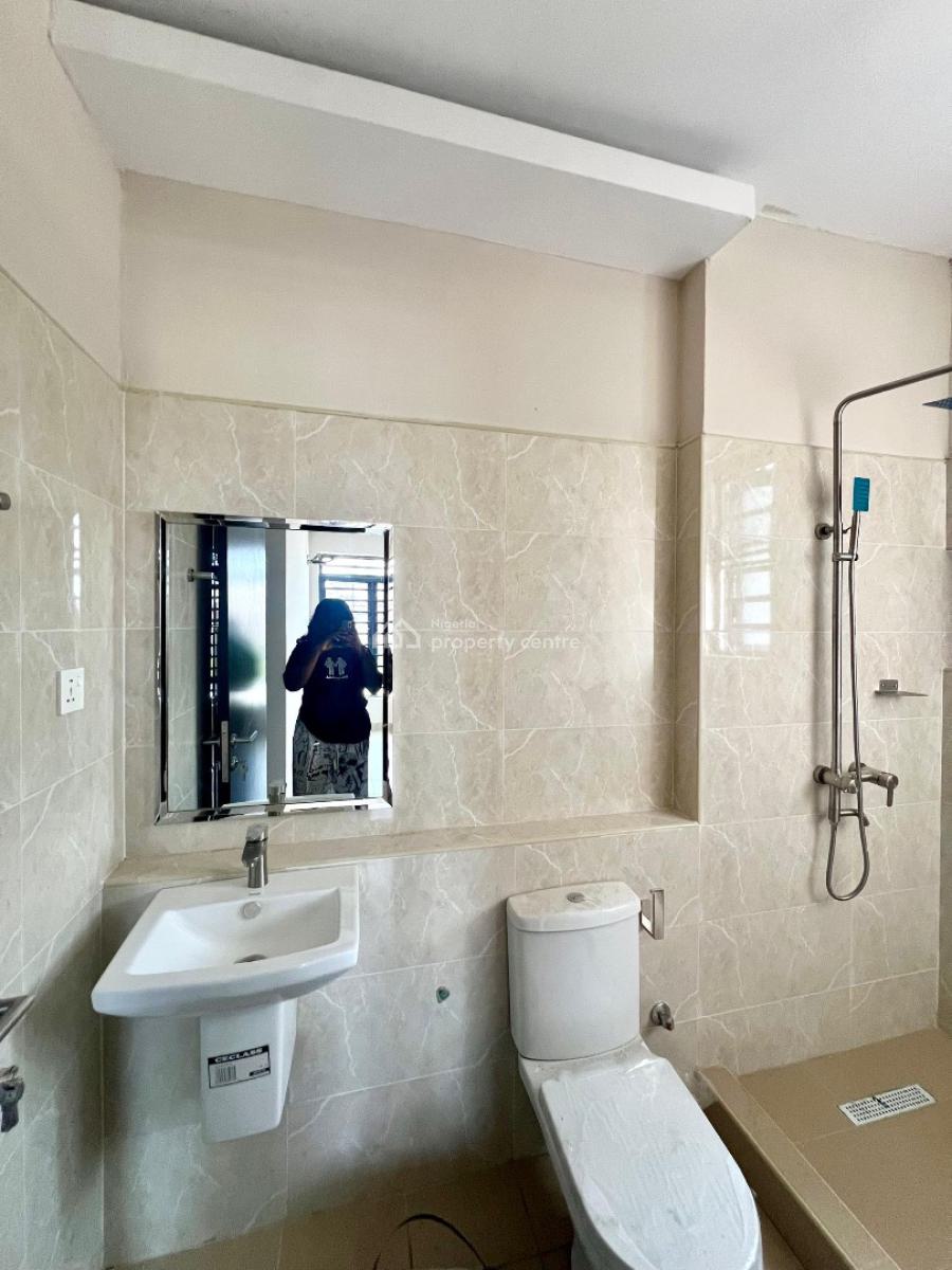 Newly Built 3bedroom Apartment with Gym, Elevator, Central Control Sys, Lekki Phase 1, Lekki, Lagos, Flat / Apartment for Sale