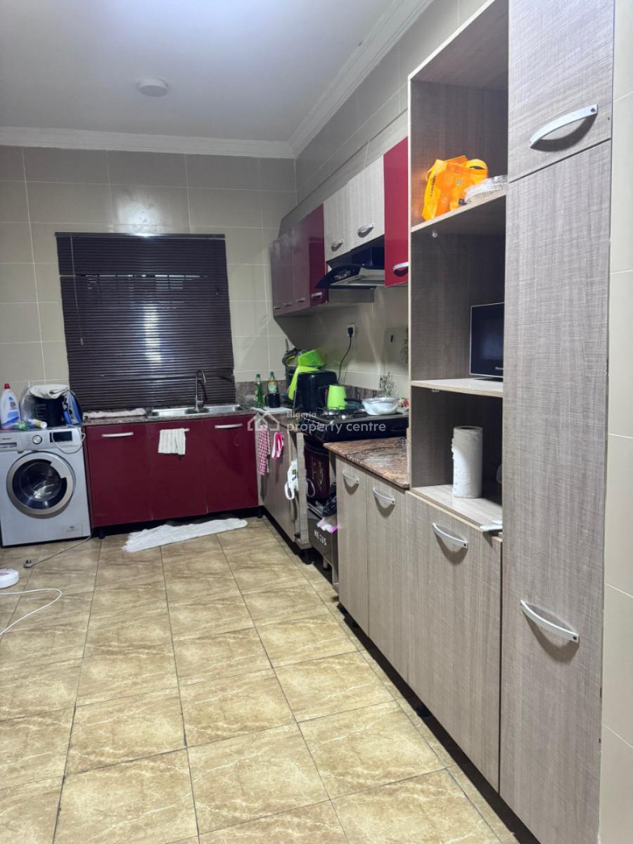 Luxury Unfurnished 1 Room with Parlour in a 2 Bedroom Apartment, Off Freedom Way, Lekki Phase 1, Lekki, Lagos, Mini Flat (room and Parlour) for Rent