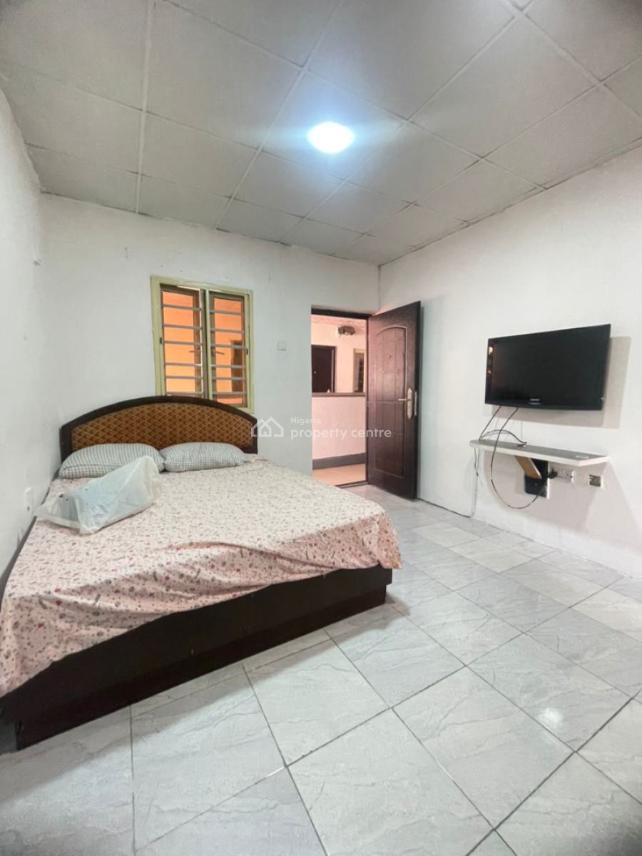 Spacious Self Contain with Ac, Bed & Tv at Osapa London, Osapa London Lekki, Osapa, Lekki, Lagos, Self Contain (single Rooms) for Rent