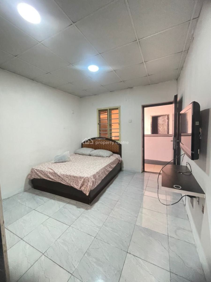 Spacious Self Contain with Ac, Bed & Tv at Osapa London, Osapa London Lekki, Osapa, Lekki, Lagos, Self Contain (single Rooms) for Rent