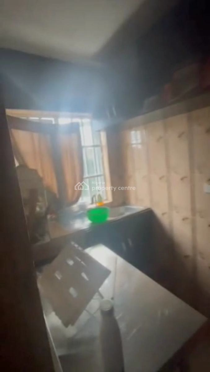 Very Decent & Spacious 2 Bedroom Flat, Ilaje, Akoka, Yaba, Lagos, Flat / Apartment for Rent
