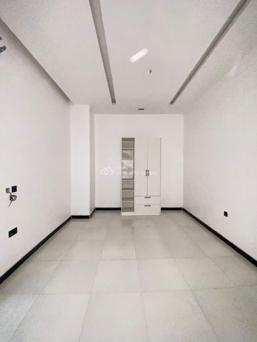 1 Bedroom Apartment, Ogombo, Ogombo, Ajah, Lagos, Block of Flats for Sale