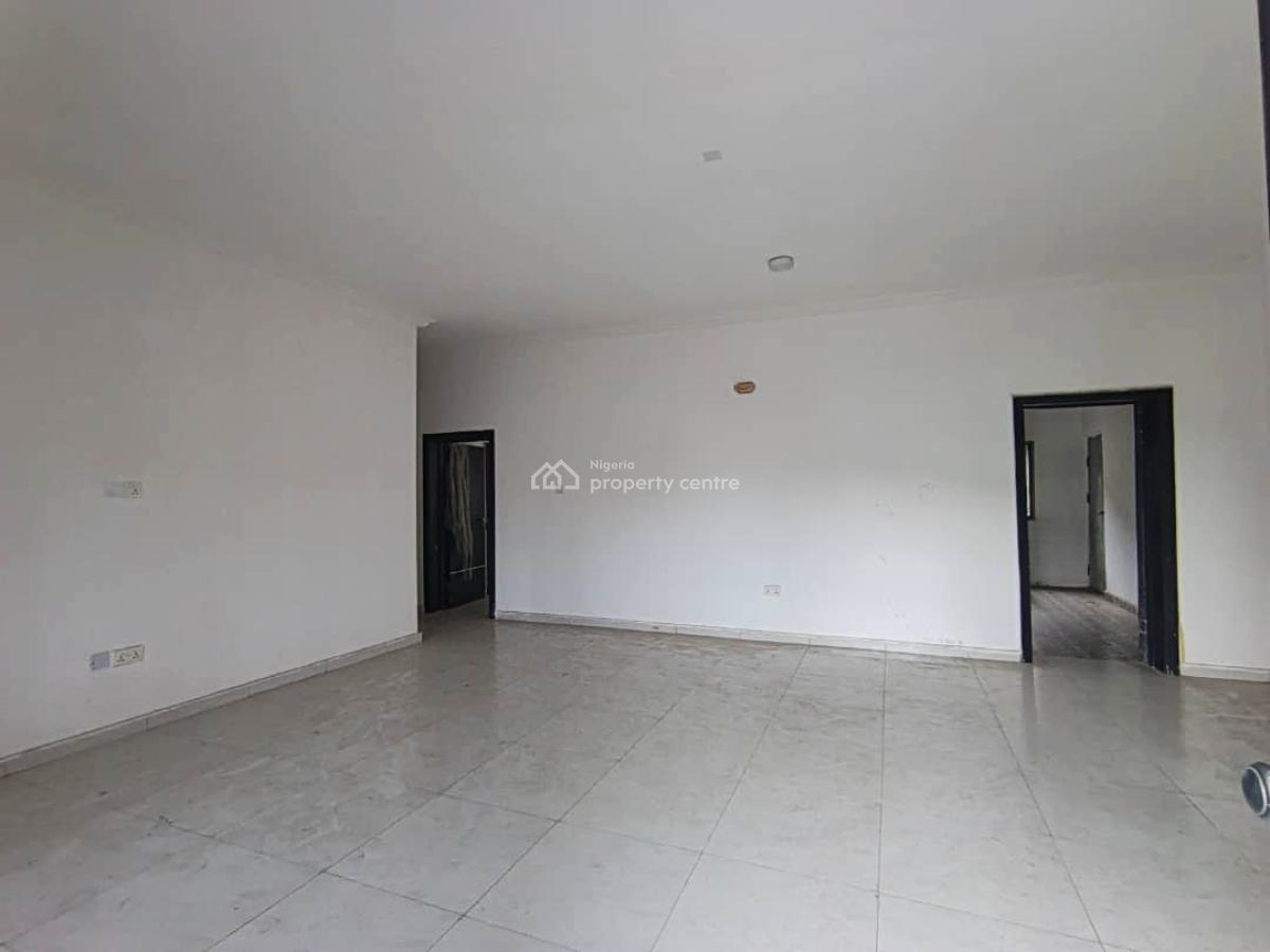 a 3 Bedroom Flat, Shoprite Road, Osapa, Lekki, Lagos, Flat / Apartment for Sale