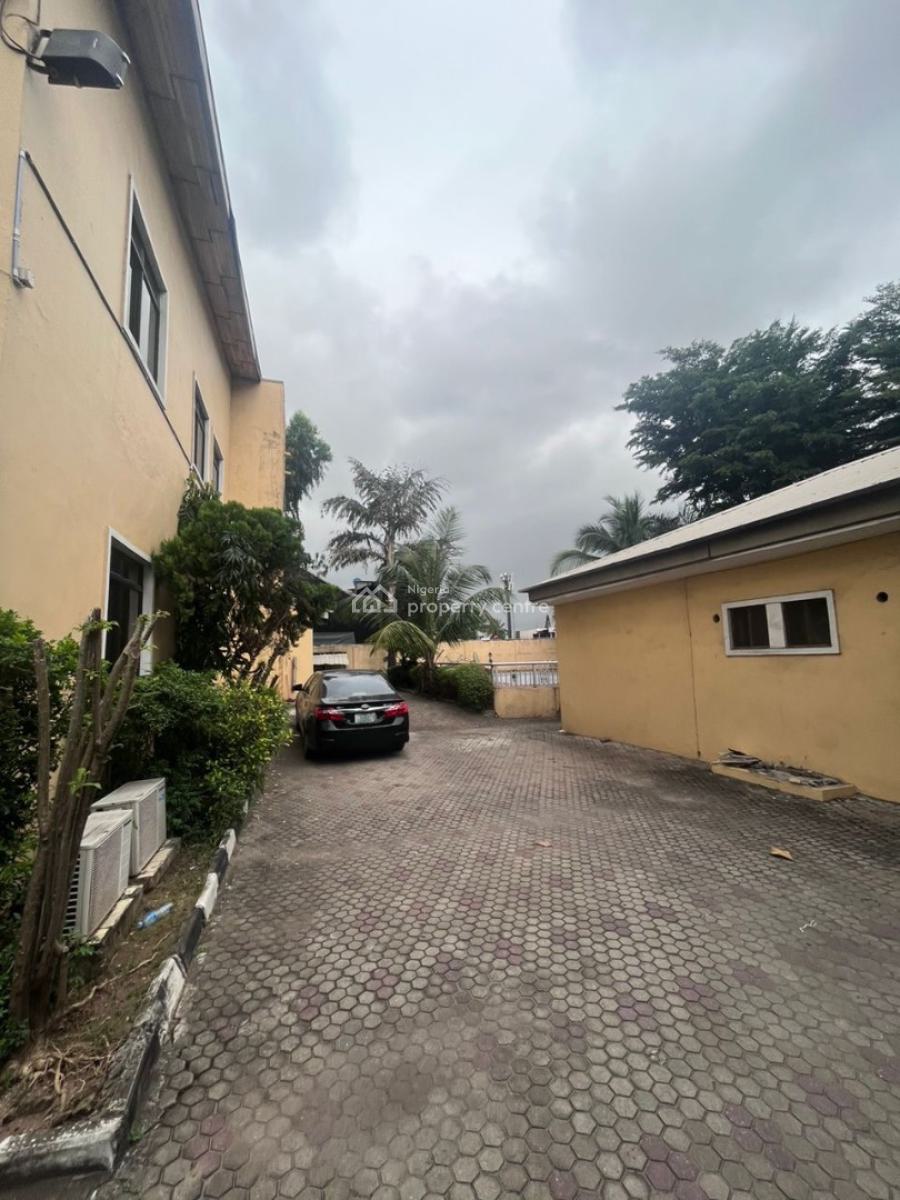 6 Bedrooms Detached House with 8 Room Boys Quarters and Swimming Pool, Admiralty Way, Lekki Phase 1, Lekki, Lagos, Detached Duplex for Sale