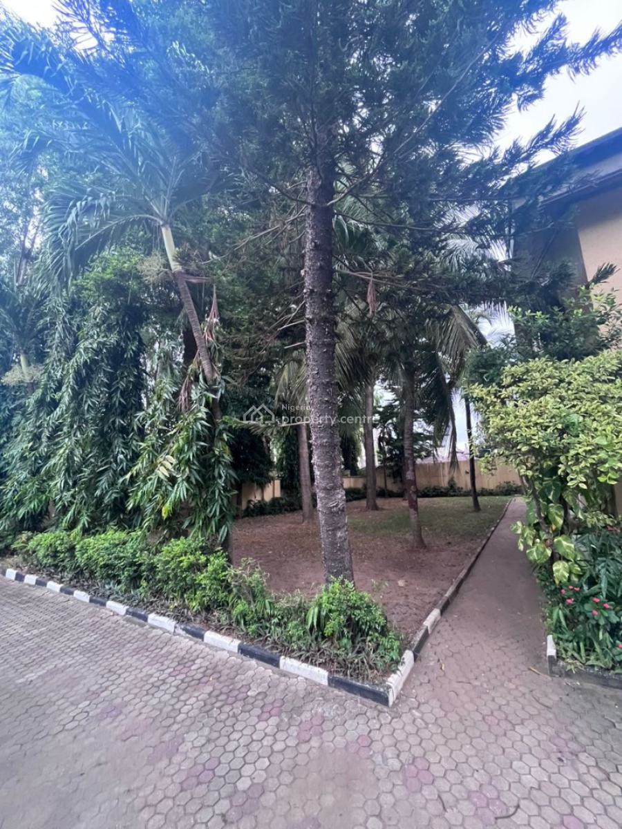 6 Bedrooms Detached House with 8 Room Boys Quarters and Swimming Pool, Admiralty Way, Lekki Phase 1, Lekki, Lagos, Detached Duplex for Sale