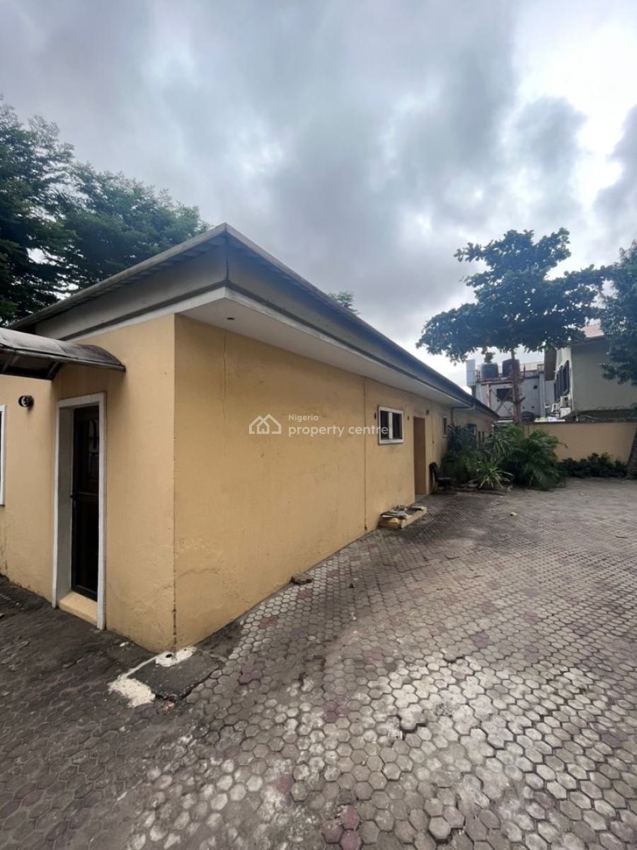 6 Bedrooms Detached House with 8 Room Boys Quarters and Swimming Pool, Admiralty Way, Lekki Phase 1, Lekki, Lagos, Detached Duplex for Sale
