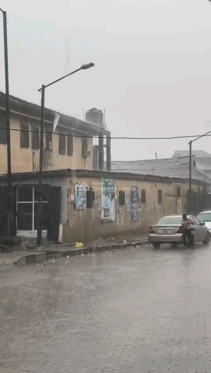 a Solid Storey Building Consisting of Block of Flats (8 Shared Minifla, Odunlade Street, Shomolu, Lagos, Block of Flats for Sale