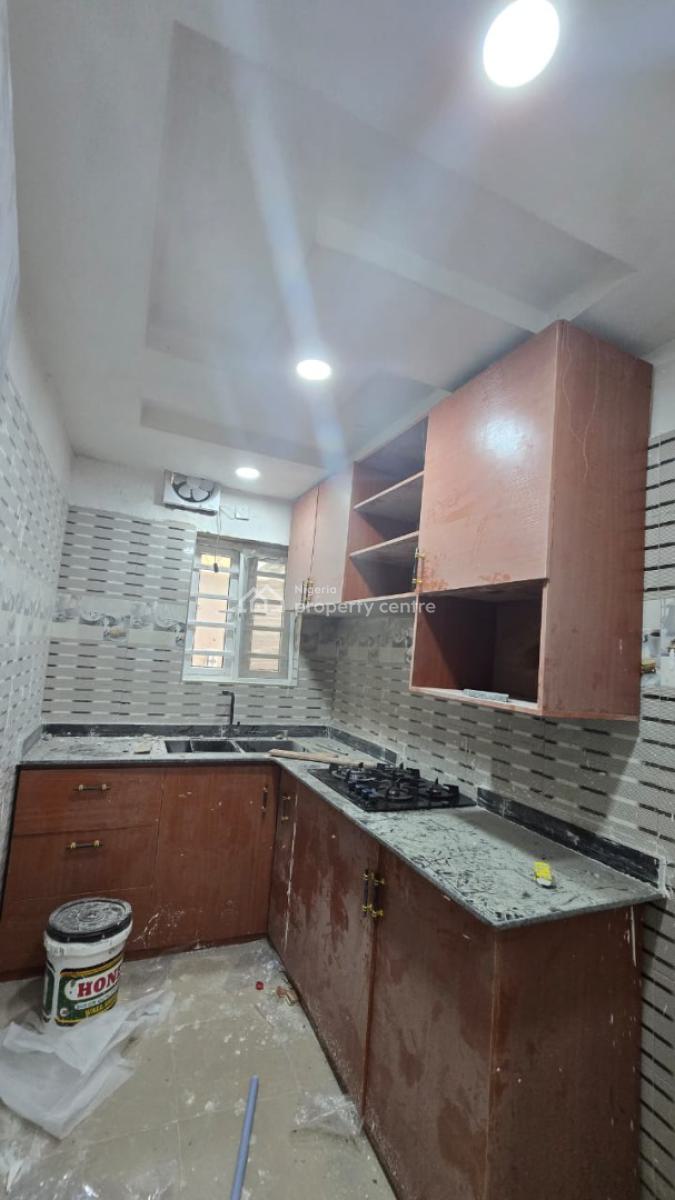 Luxury 2 Bedroom Flat, Omole Phase 2, Ikeja, Lagos, Flat / Apartment for Rent