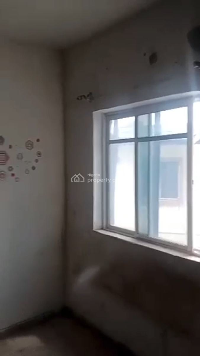 Very Nice & Standard Room Self-contain, Off Modupe Estate, Fola Agoro, Shomolu, Lagos, Self Contain (single Rooms) for Rent