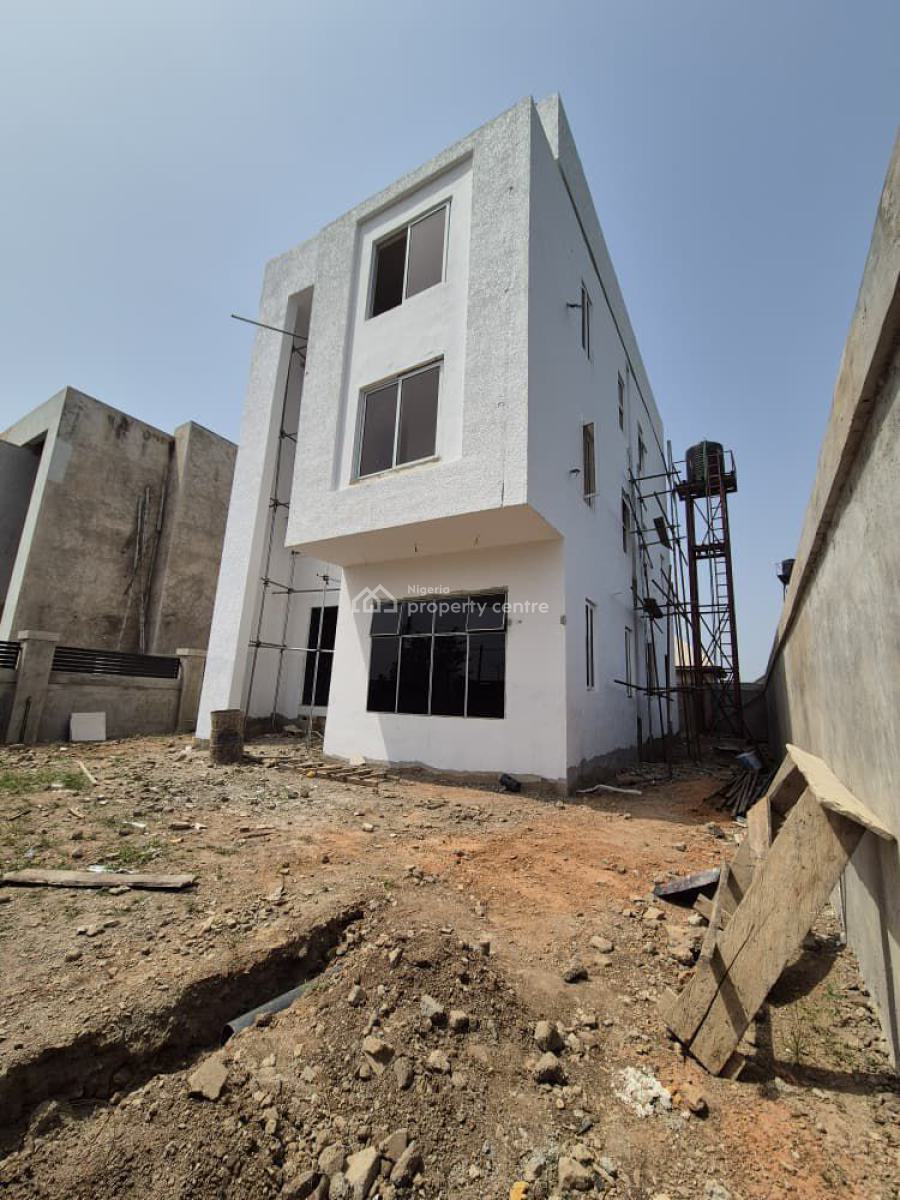 4 Bedroom Triplex Penthouse with Bq, Kolapo Ishola Gra, Akobo, Ibadan, Oyo, House for Sale