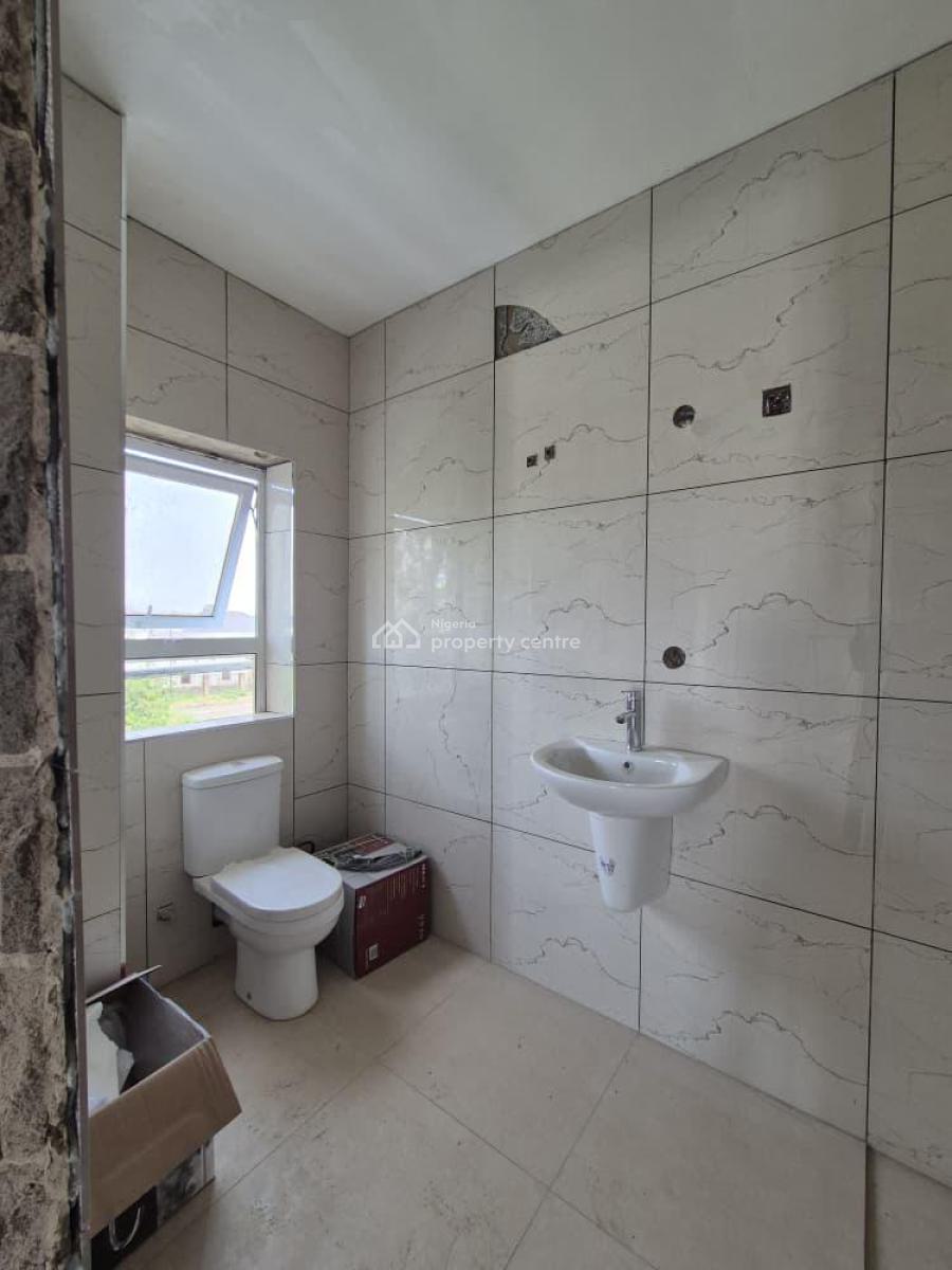 4 Bedroom Triplex Penthouse with Bq, Kolapo Ishola Gra, Akobo, Ibadan, Oyo, House for Sale