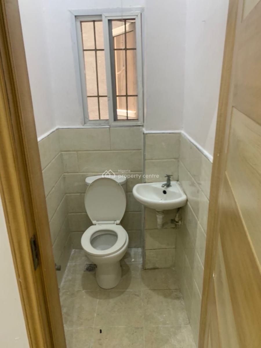 Lovely and Well Maintained One Bedroom Apartment, Right Side, Lekki Phase 1, Lekki, Lagos, Mini Flat (room and Parlour) for Rent