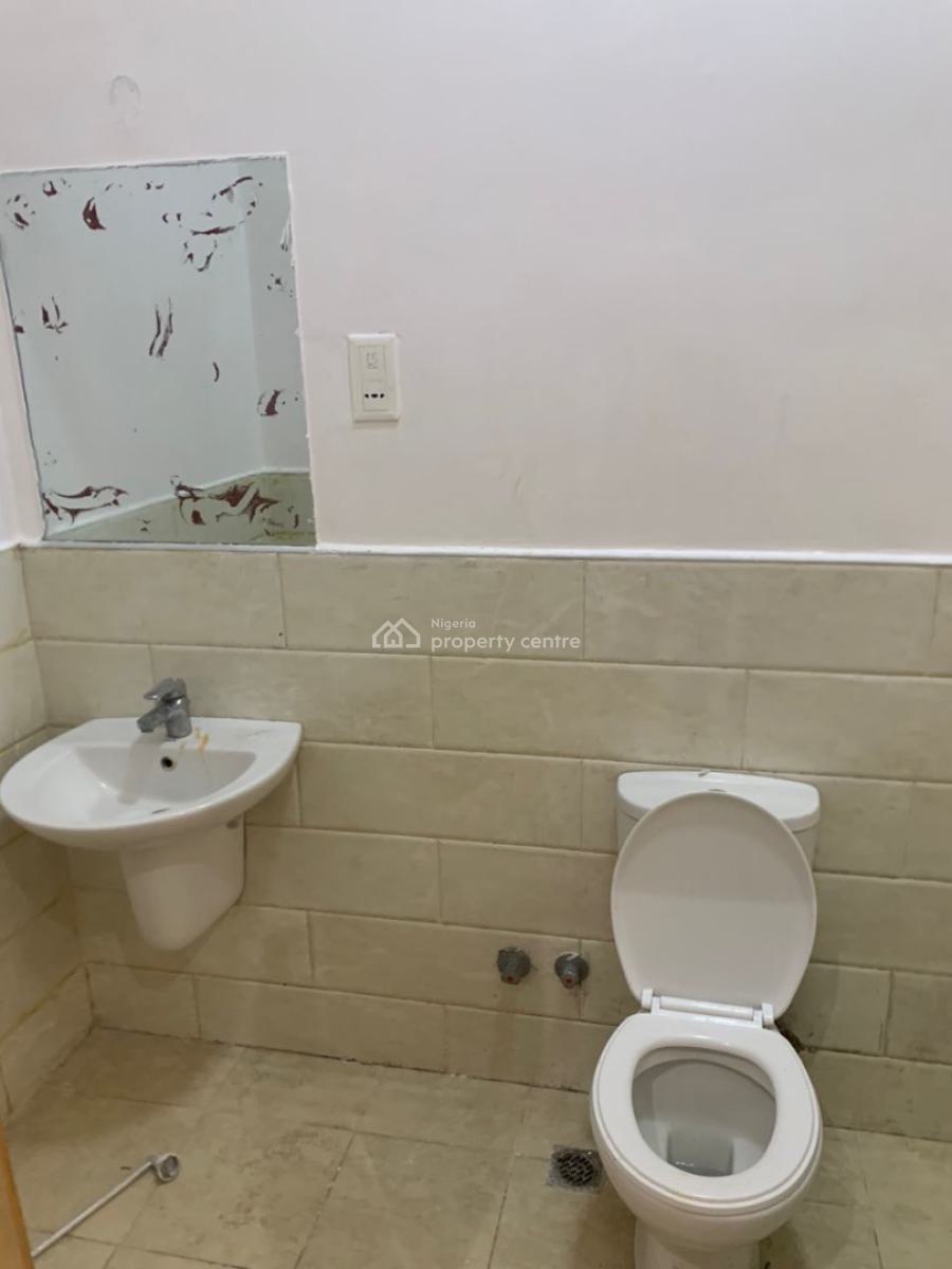 Lovely and Well Maintained One Bedroom Apartment, Right Side, Lekki Phase 1, Lekki, Lagos, Mini Flat (room and Parlour) for Rent