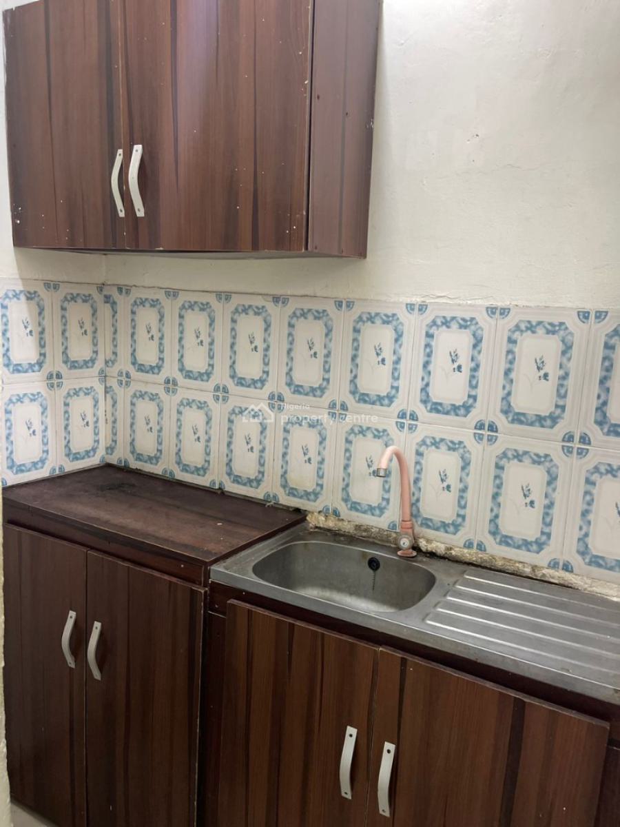 a Lovely Spacious Roomself Contain, Off Oluwadare Street, Fola Agoro, Yaba, Lagos, Self Contain (single Rooms) for Rent