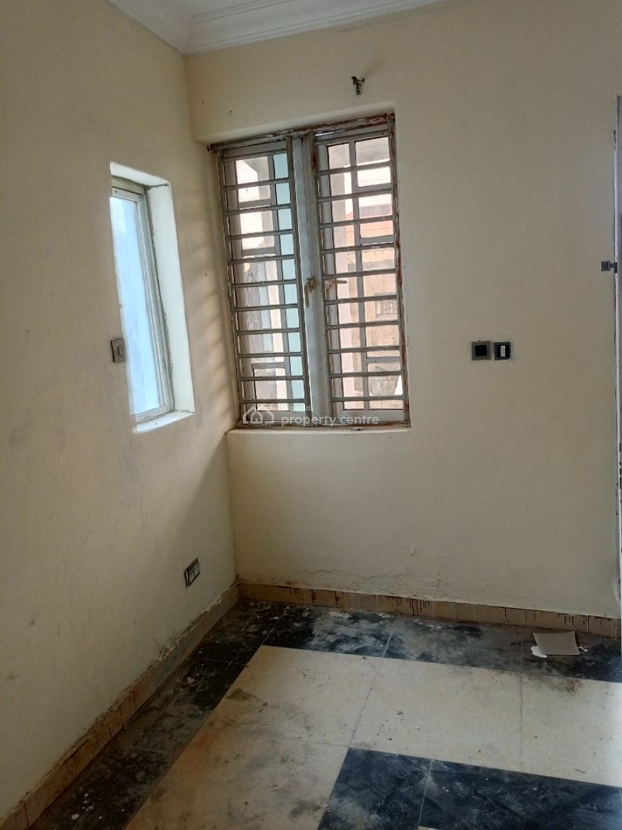 Luxurious Studio Apartment at Ajah Ilaje Off Mobil Road, Pedrisi School Ajah Ilaje Off Mobil Road, Ilaje, Ajah, Lagos, Self Contain (single Rooms) for Rent