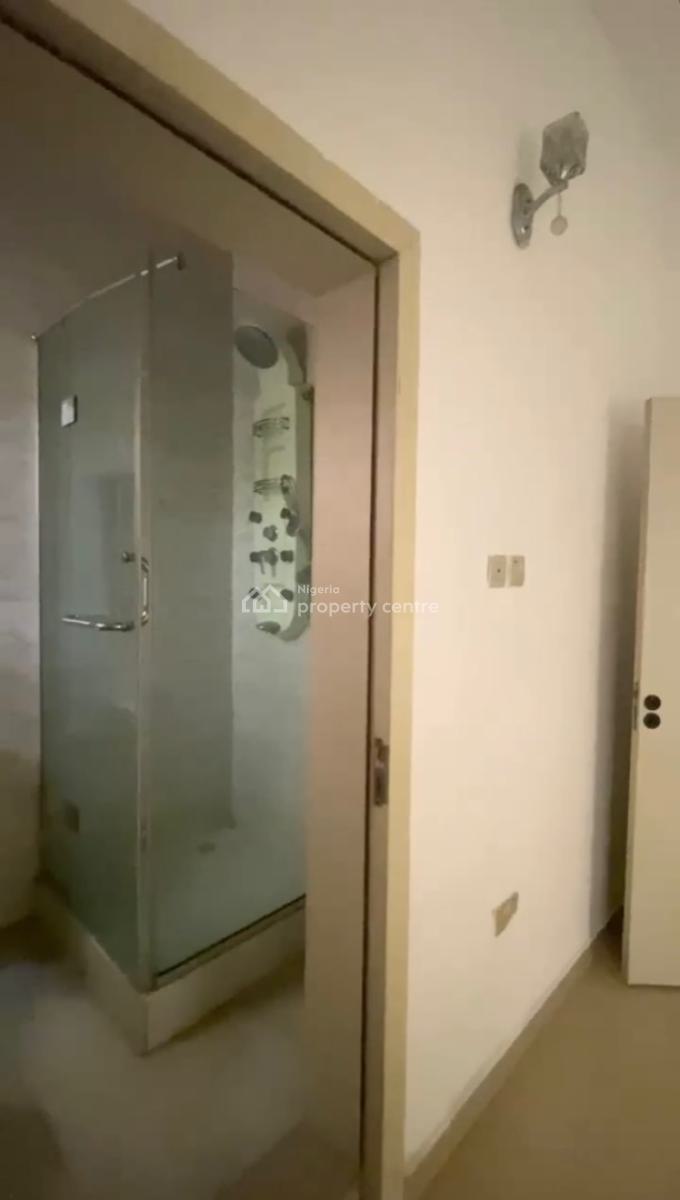 a  Shared Room Downstairs Available, Osapa, Lekki, Lagos, Flat / Apartment for Rent