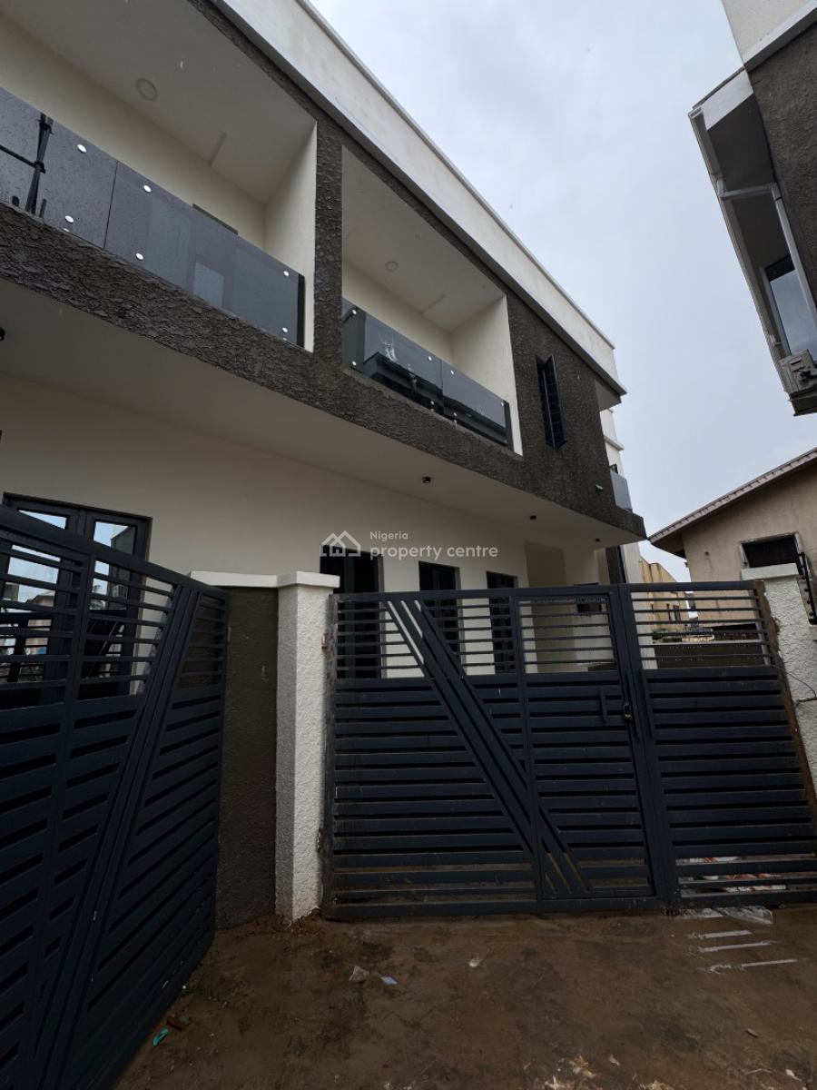 Luxurious 4 Bed Semi Detached with Bq, Omole Phase 2, Omole Phase 2, Ikeja, Lagos, Semi-detached Duplex for Sale